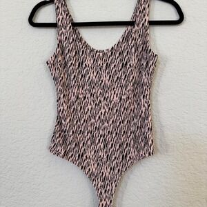 Leith Womens Pink Black Animal Print Bodysuit‎ Sleeveless Scoop Neck XS